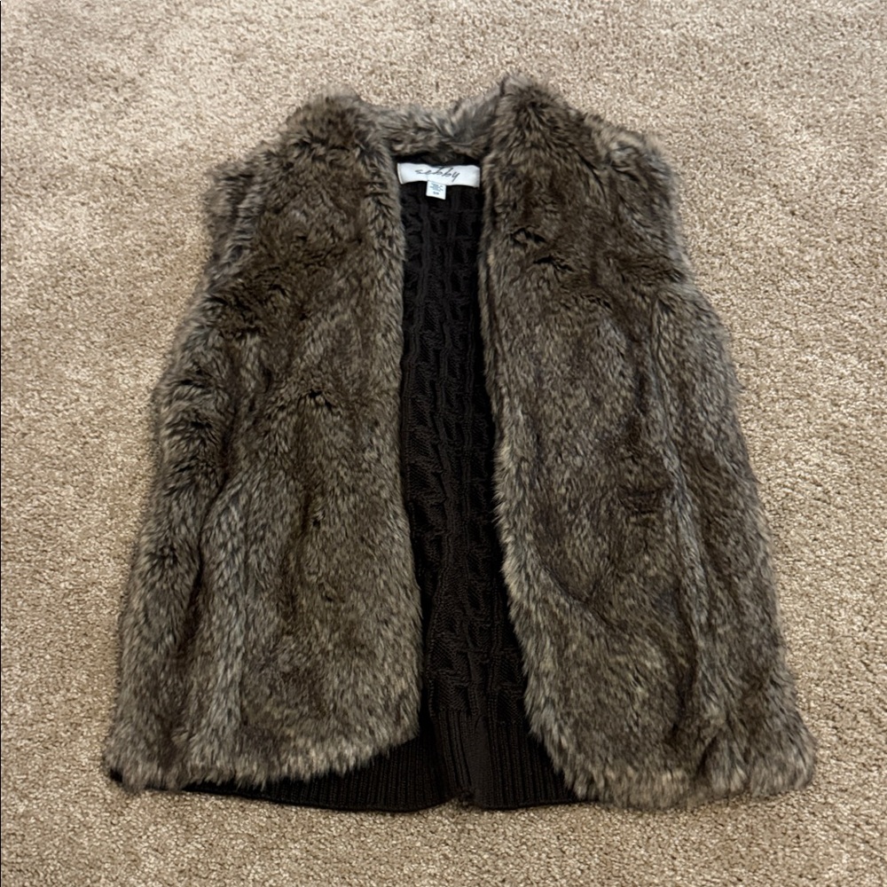 Sebby Faux Fur Vest in Brown and Gray